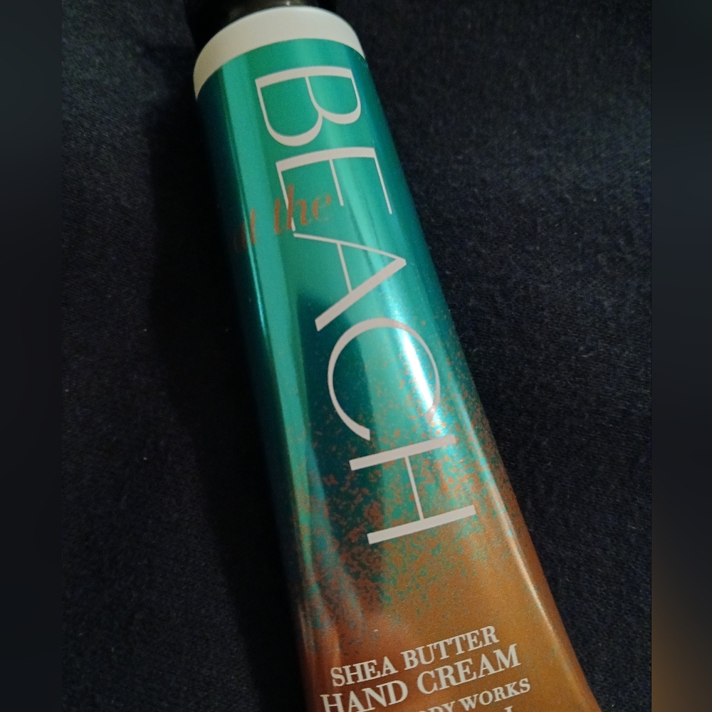 Bath & Body Works Hand Cream Set Of 4 - Picture 3 of 5